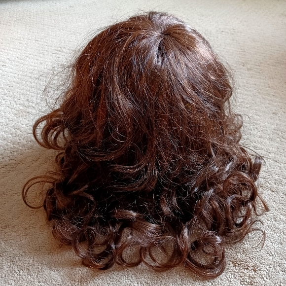 Women's Long Wavy Brunette Wig - Picture 3 of 5